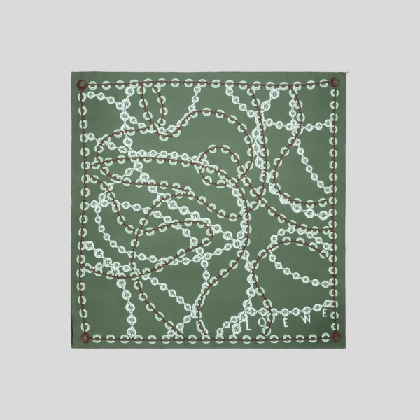 로에베 실크 스카프