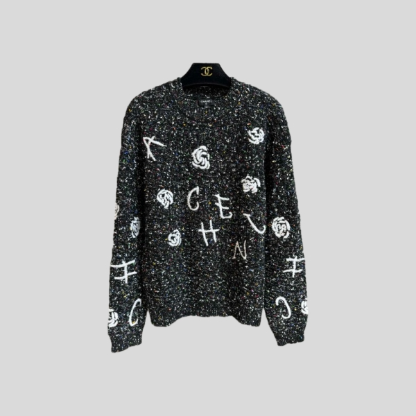 샤넬 플로럴 자수 스웨터