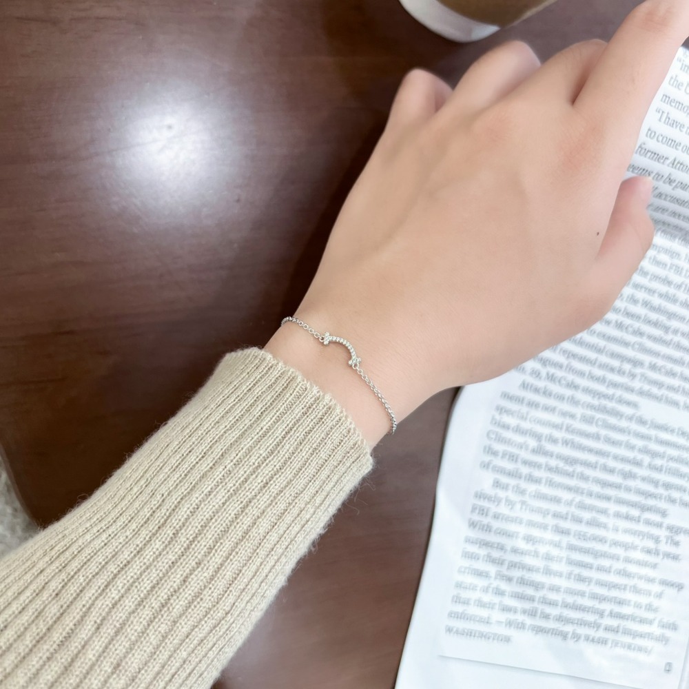 티파니 클래식 스마일 팔찌