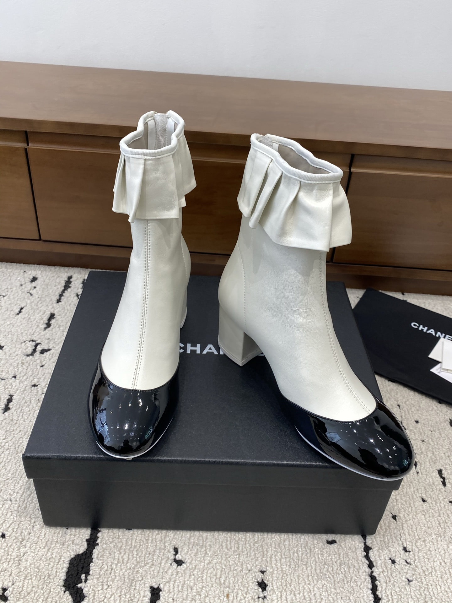 샤* 신상 가죽 앵클 부츠