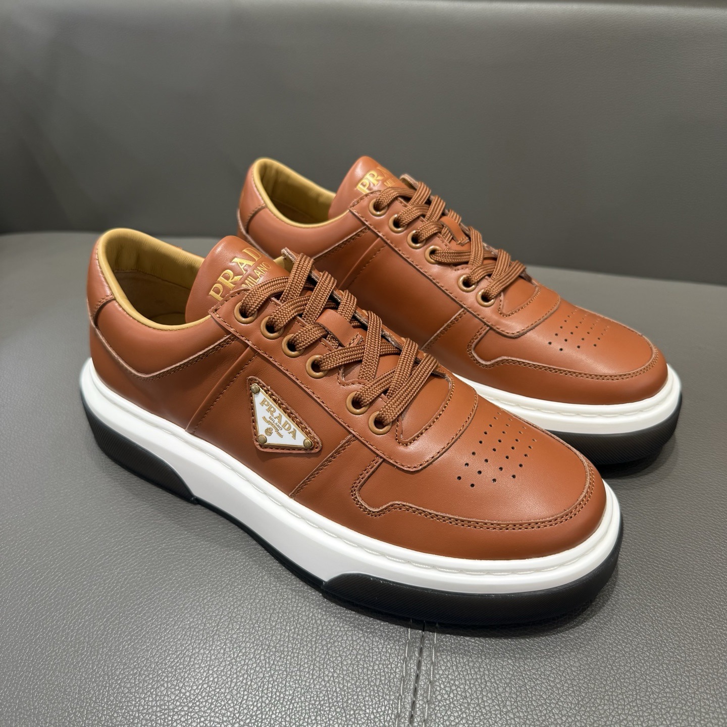 프*다 다운타운 가죽 스니커즈