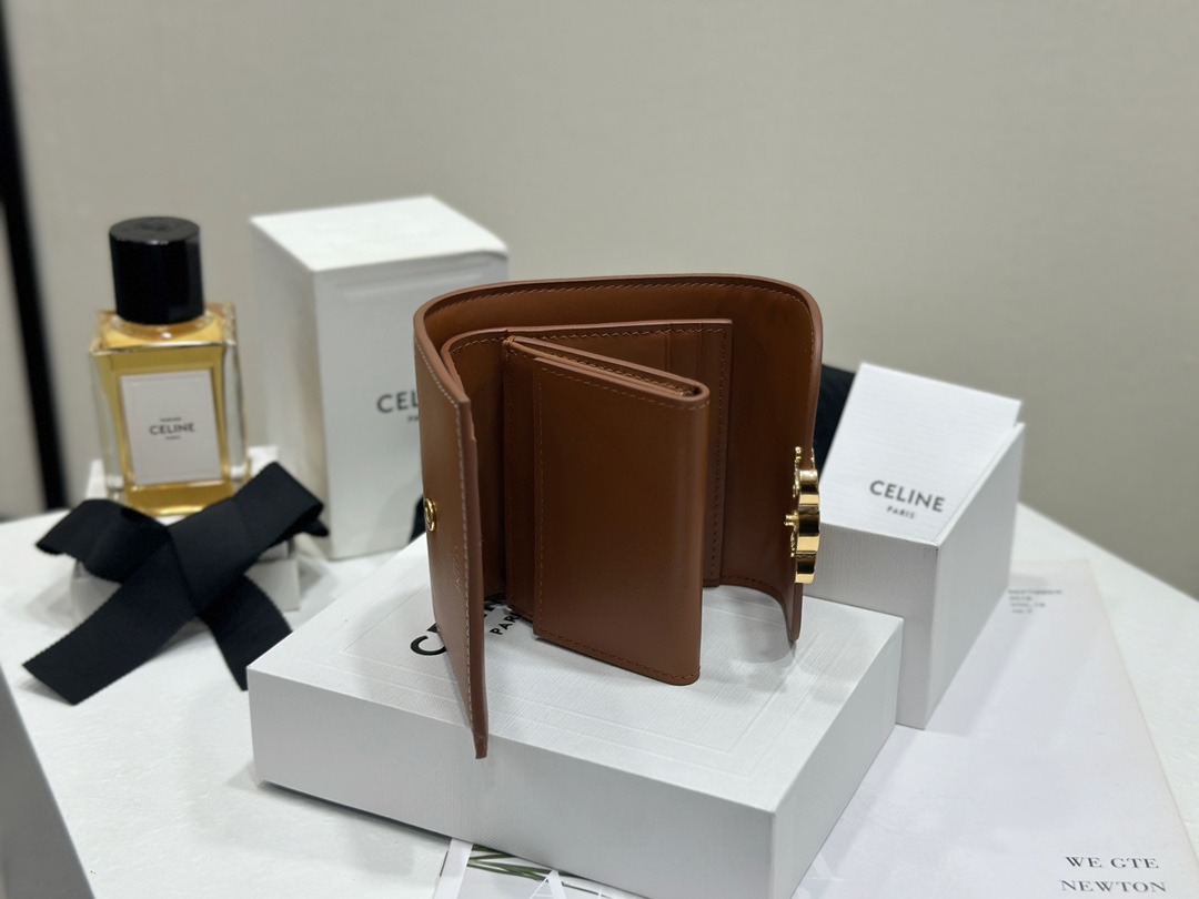 셀*느 스몰 사이즈 스무스 매쉬 양가죽 플랩지갑