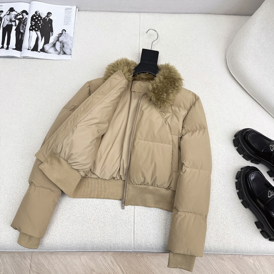 프*다 신상 양털카라 숏패딩