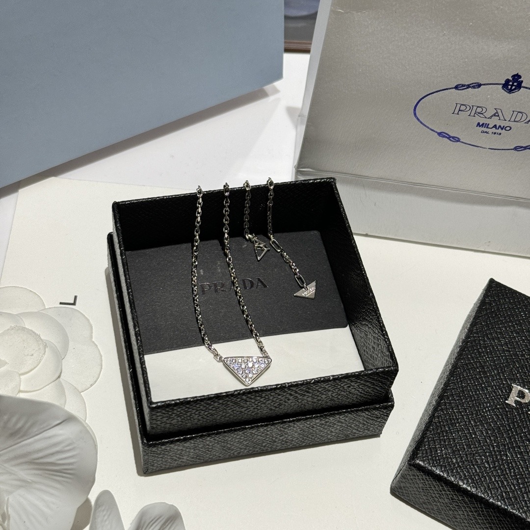 프*다 신상 올 큐빅 목걸이