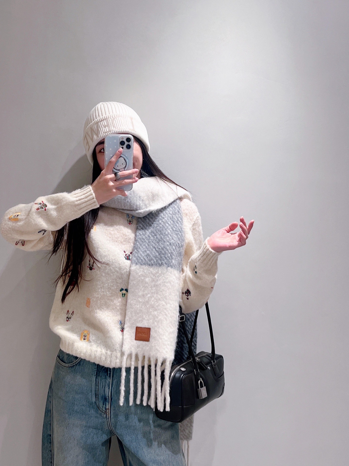 로*베 x 루*스웨인 콜라보레이션 울 니트 스웨터