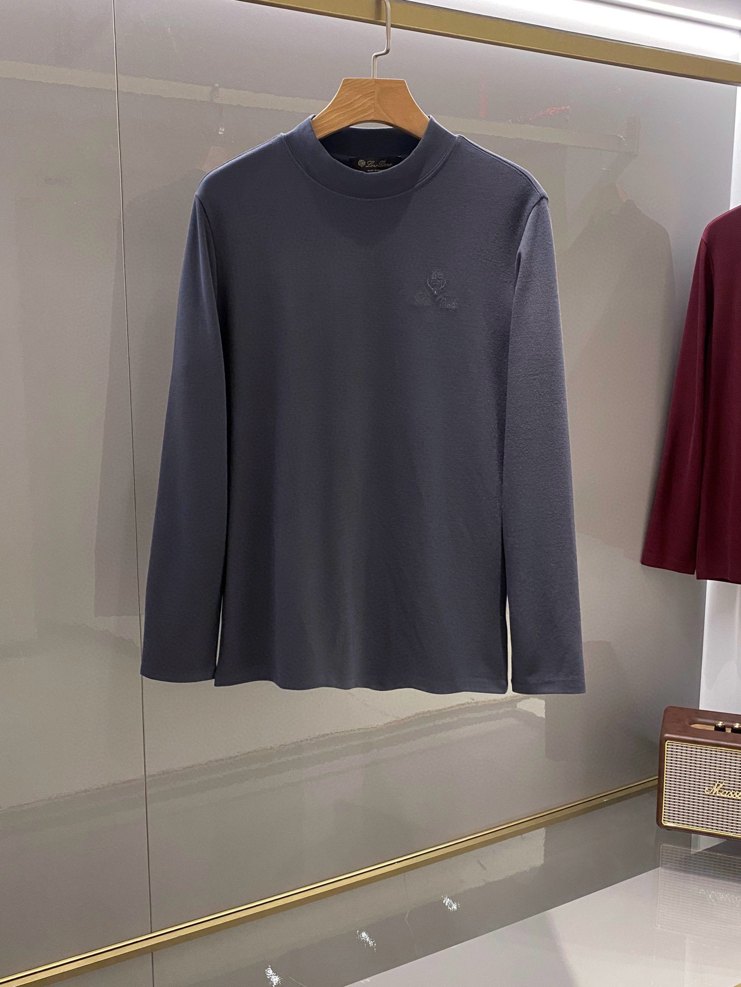 로*피아나 라운드넥 긴팔 이너웨어