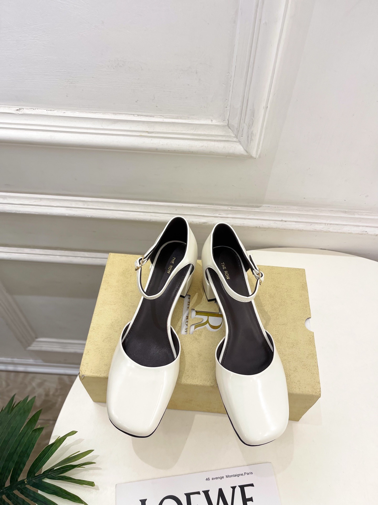 더*우 26 신상 심플 빈티지 통굽 샌들