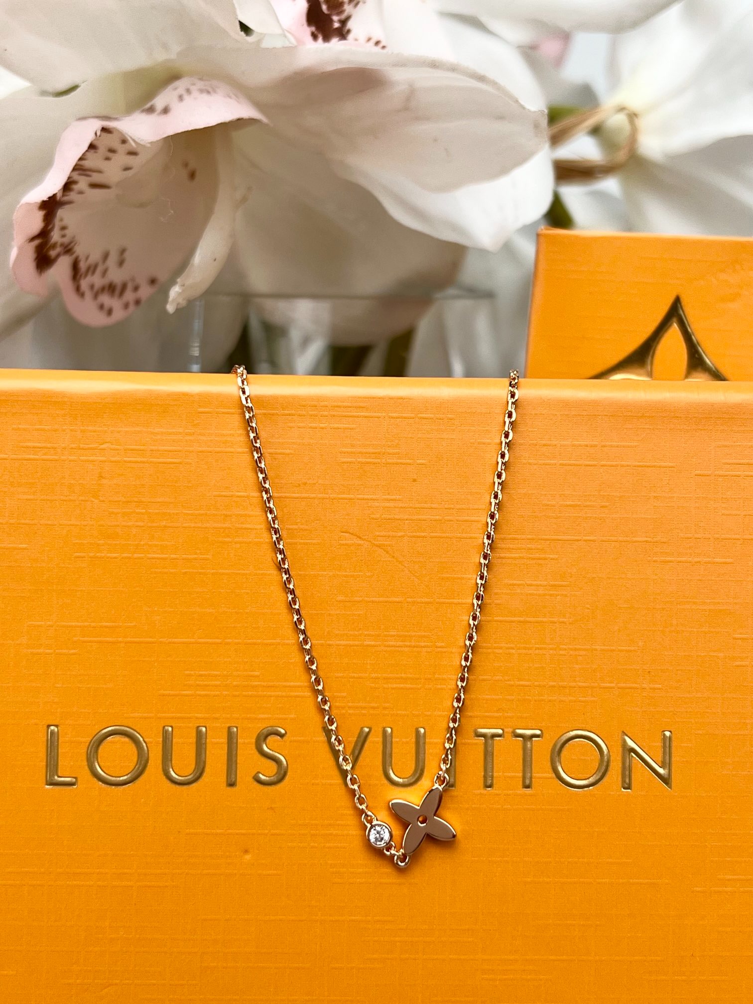 루*비통 LV 이딜 블라썸 네크리스