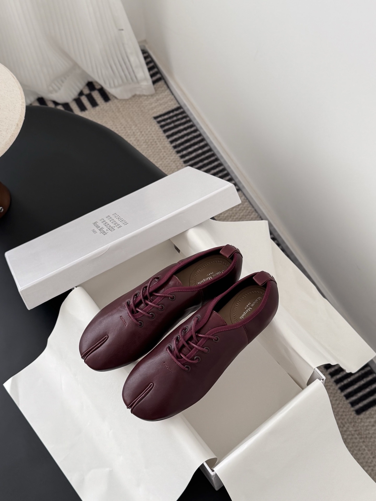 메*마르지엘라 양가죽 토 슈즈