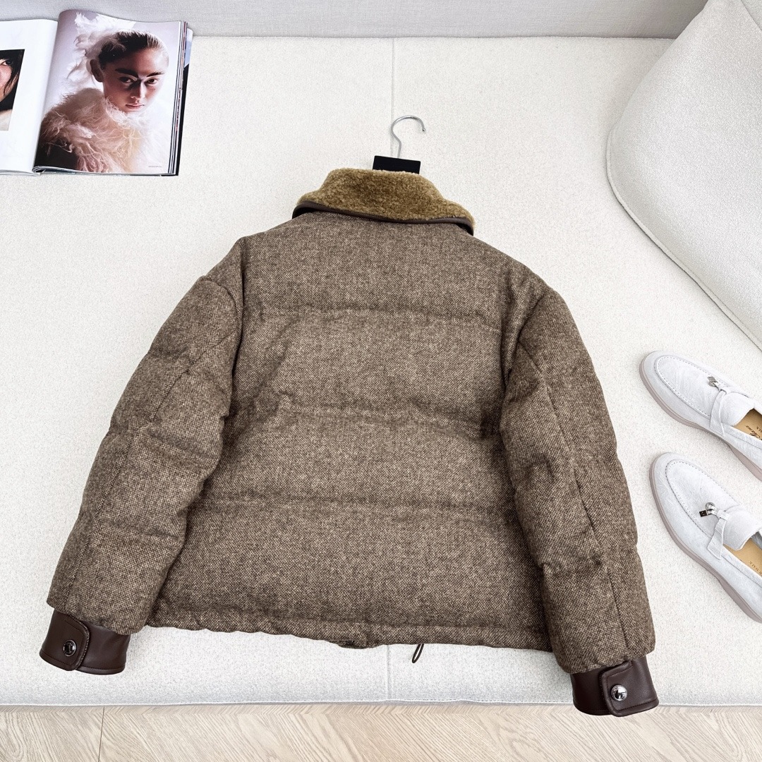 브*넬로쿠치넬리 신상 양털 터틀넥 숏패딩