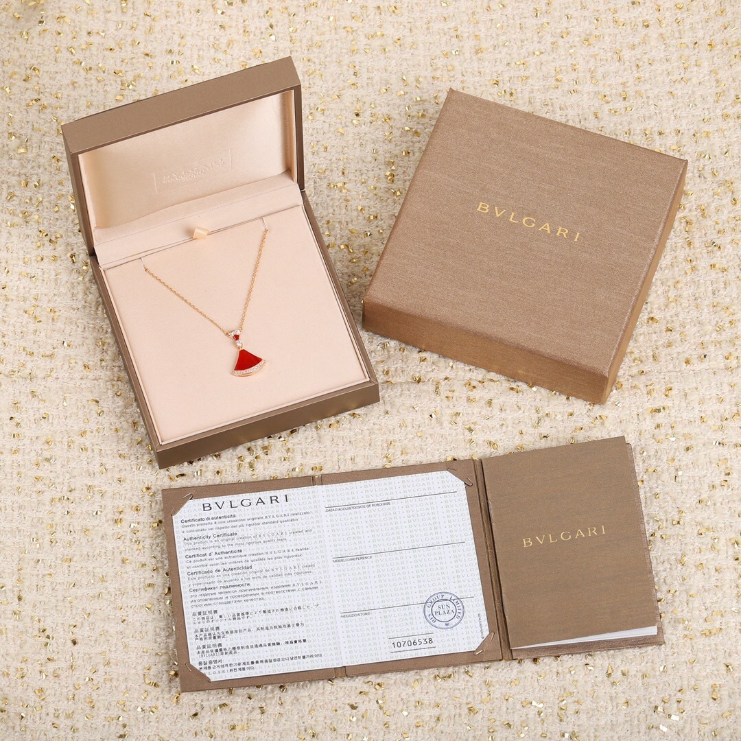 불*리 디바스 드림 네크리스