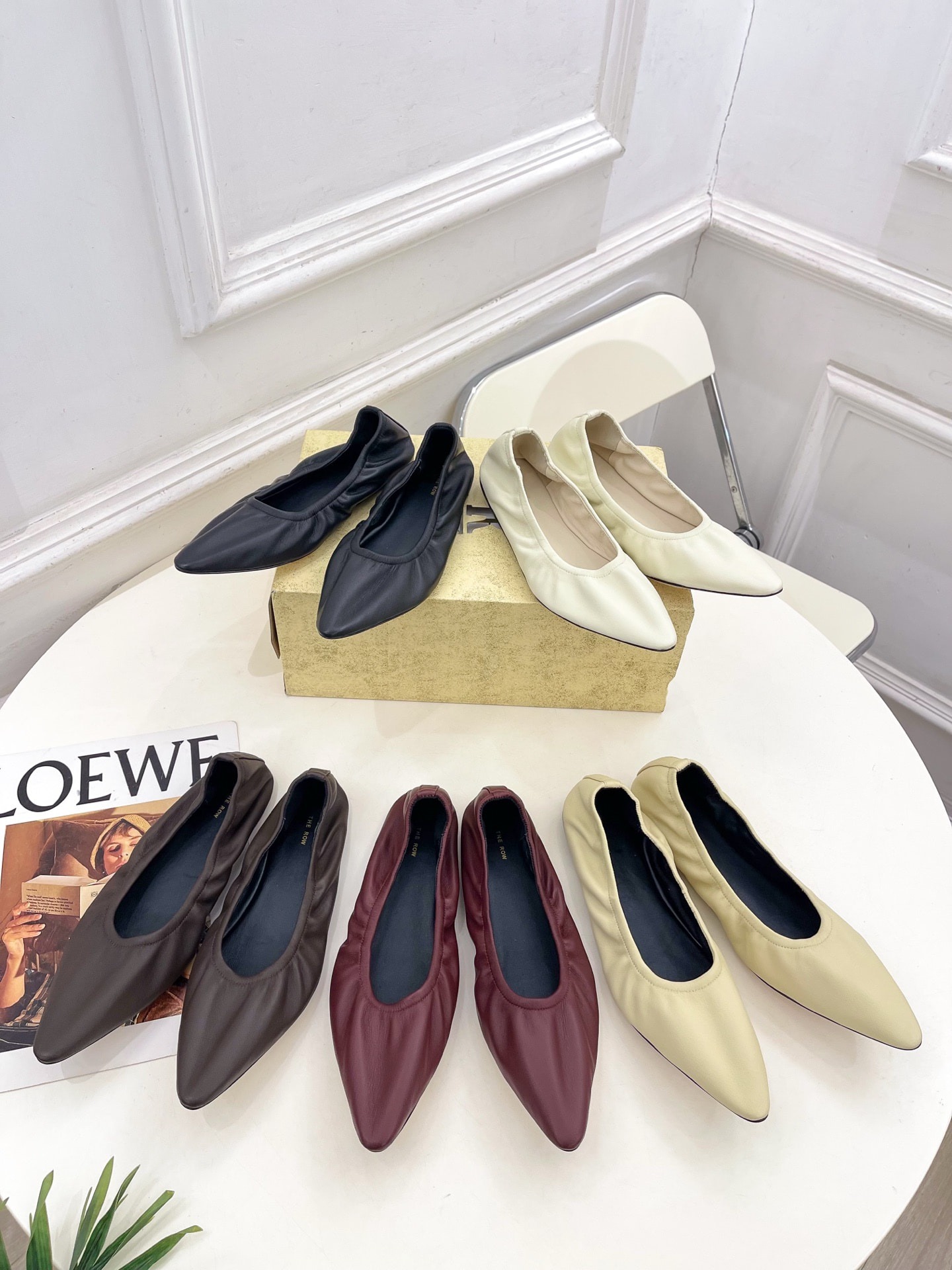 더*우 26 봄여름 신상 스틸레토 플랫