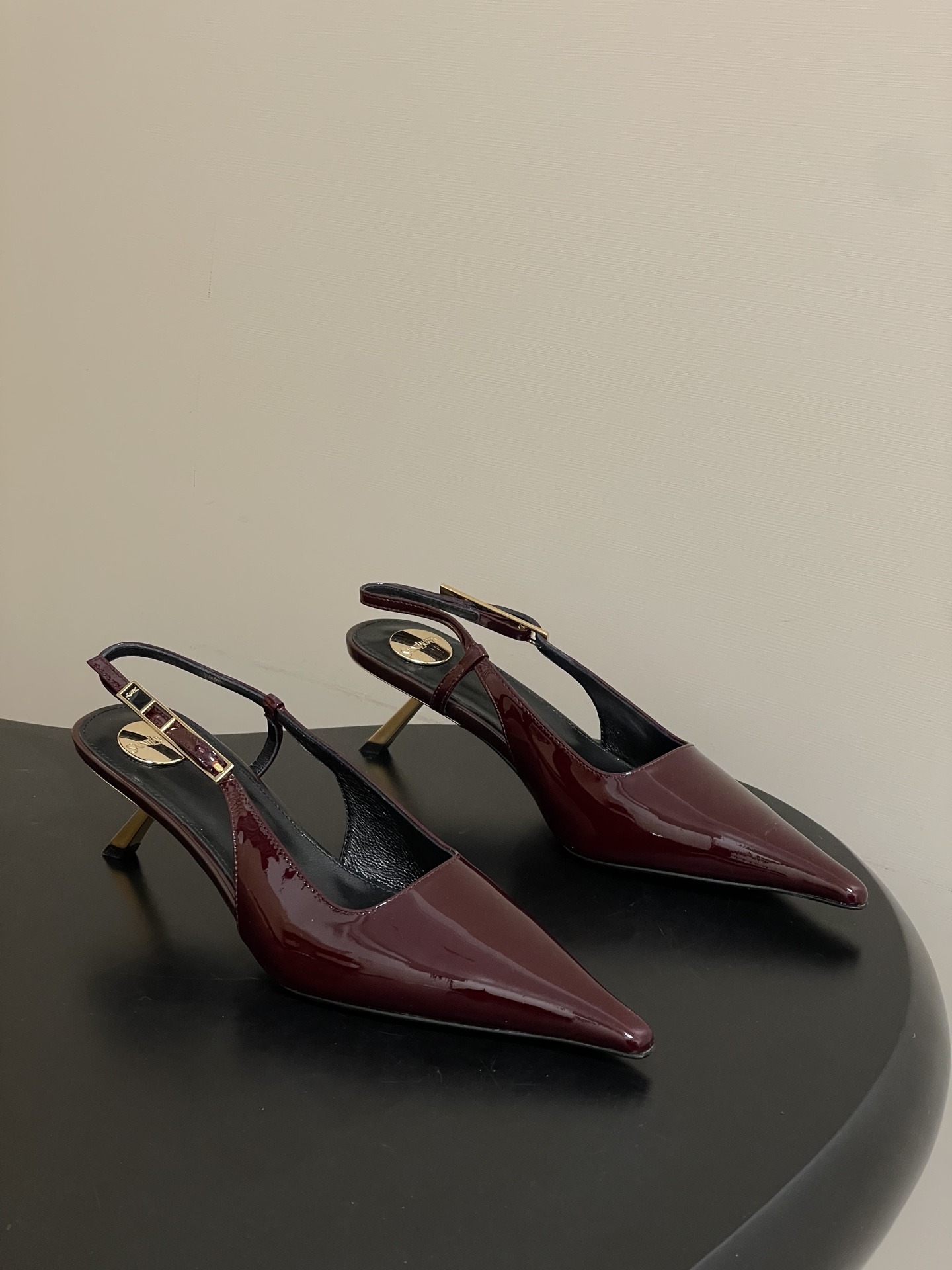 입*로랑 26 봄여름 신상 스틸레토 샌들