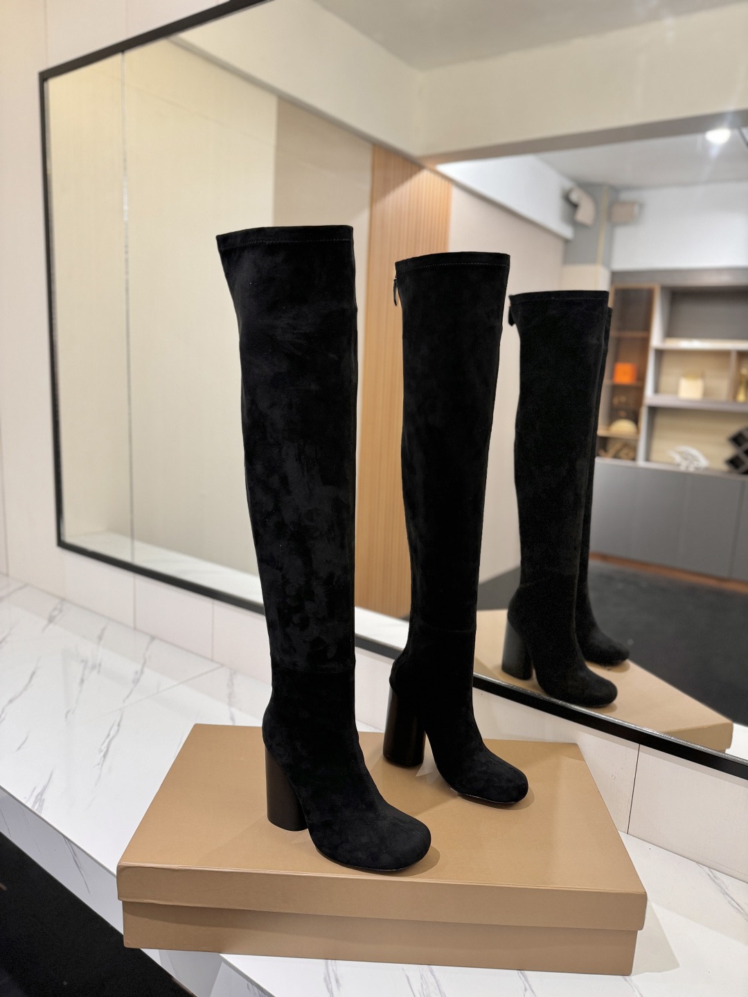 버*리 신상 통굽 스판부츠