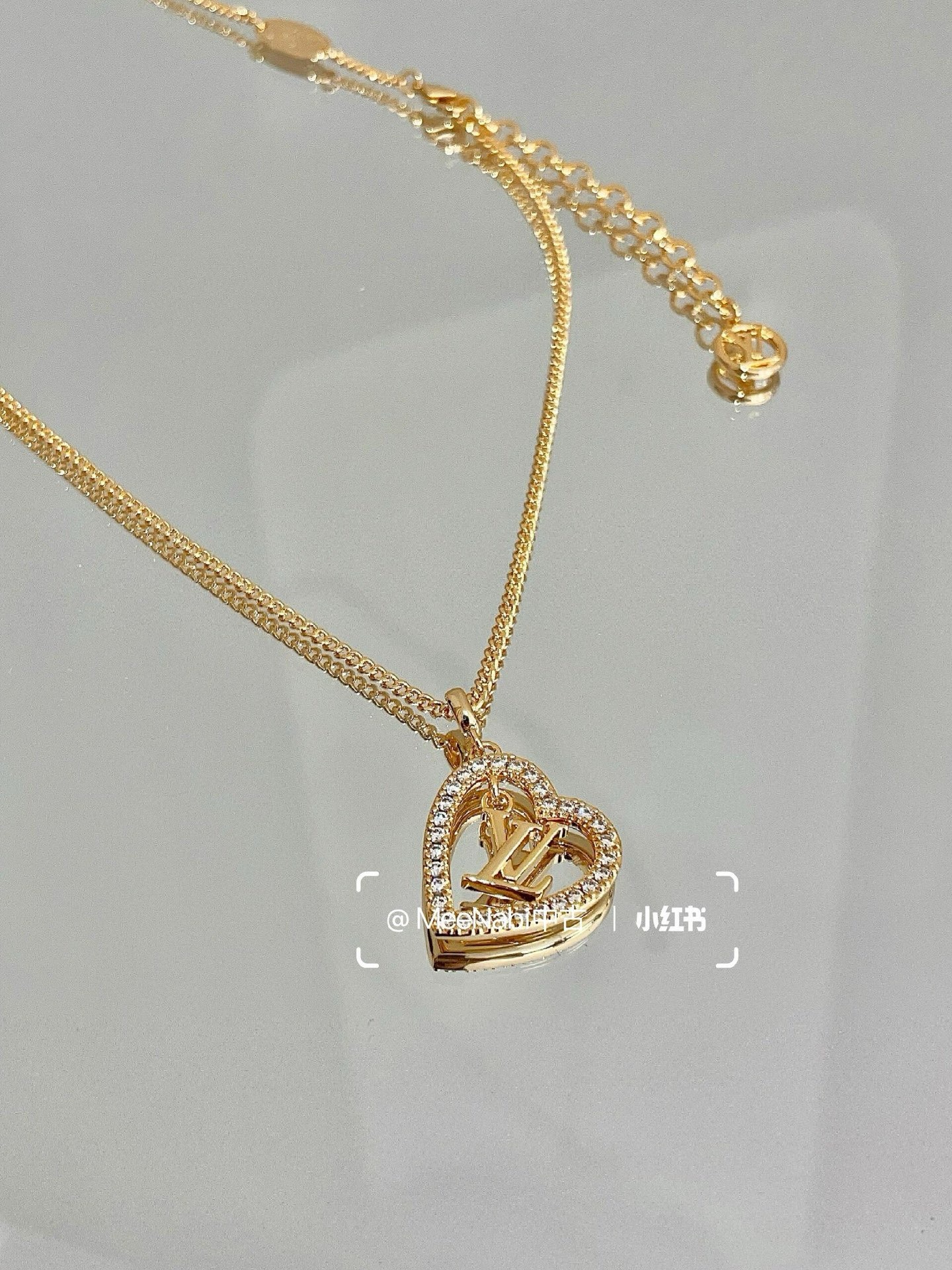 루*비통 신상 하트 목걸이