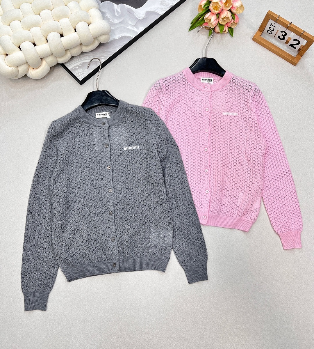 미*미* 신상 레터링 로고 가디건