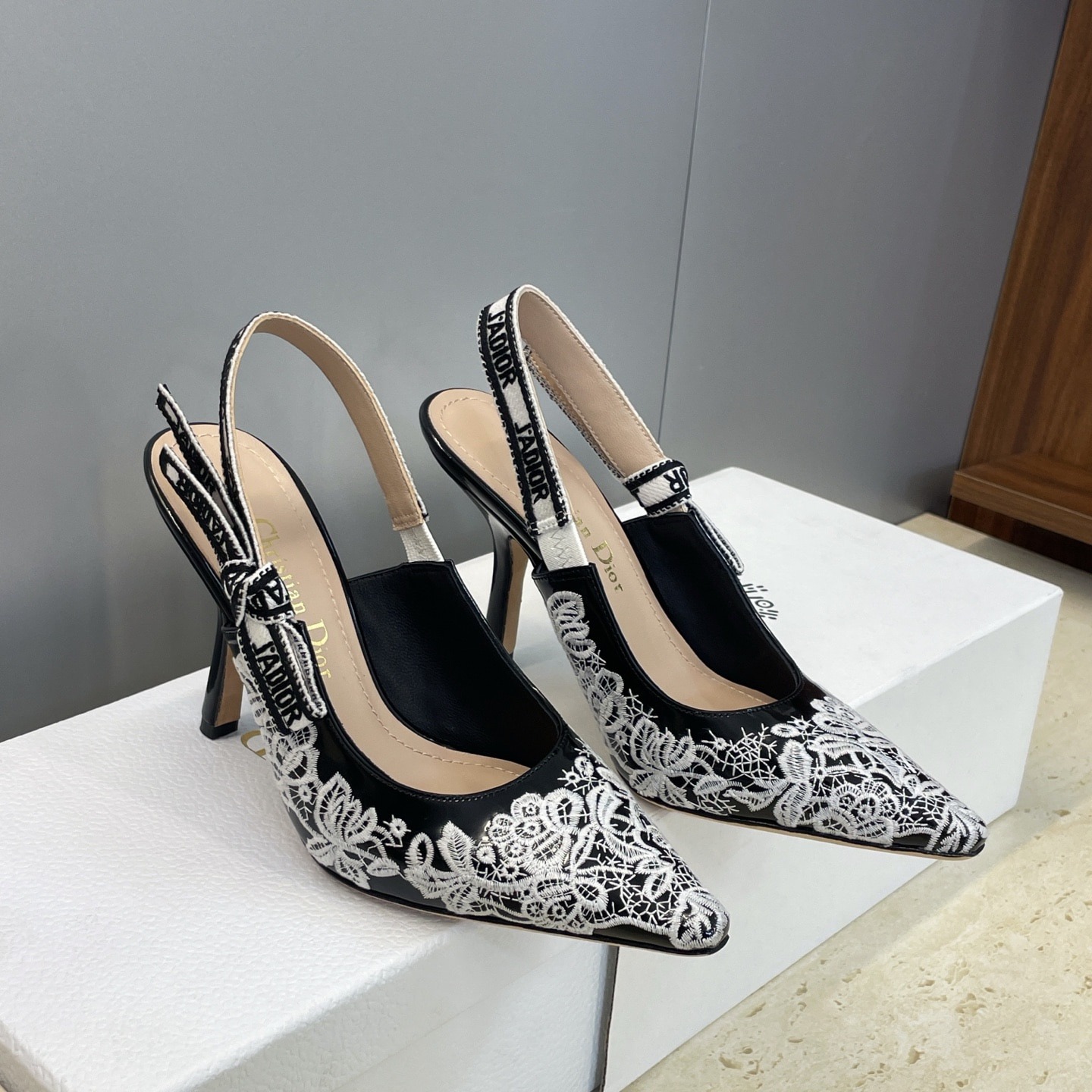 디* 26 스트랩 백 샌들