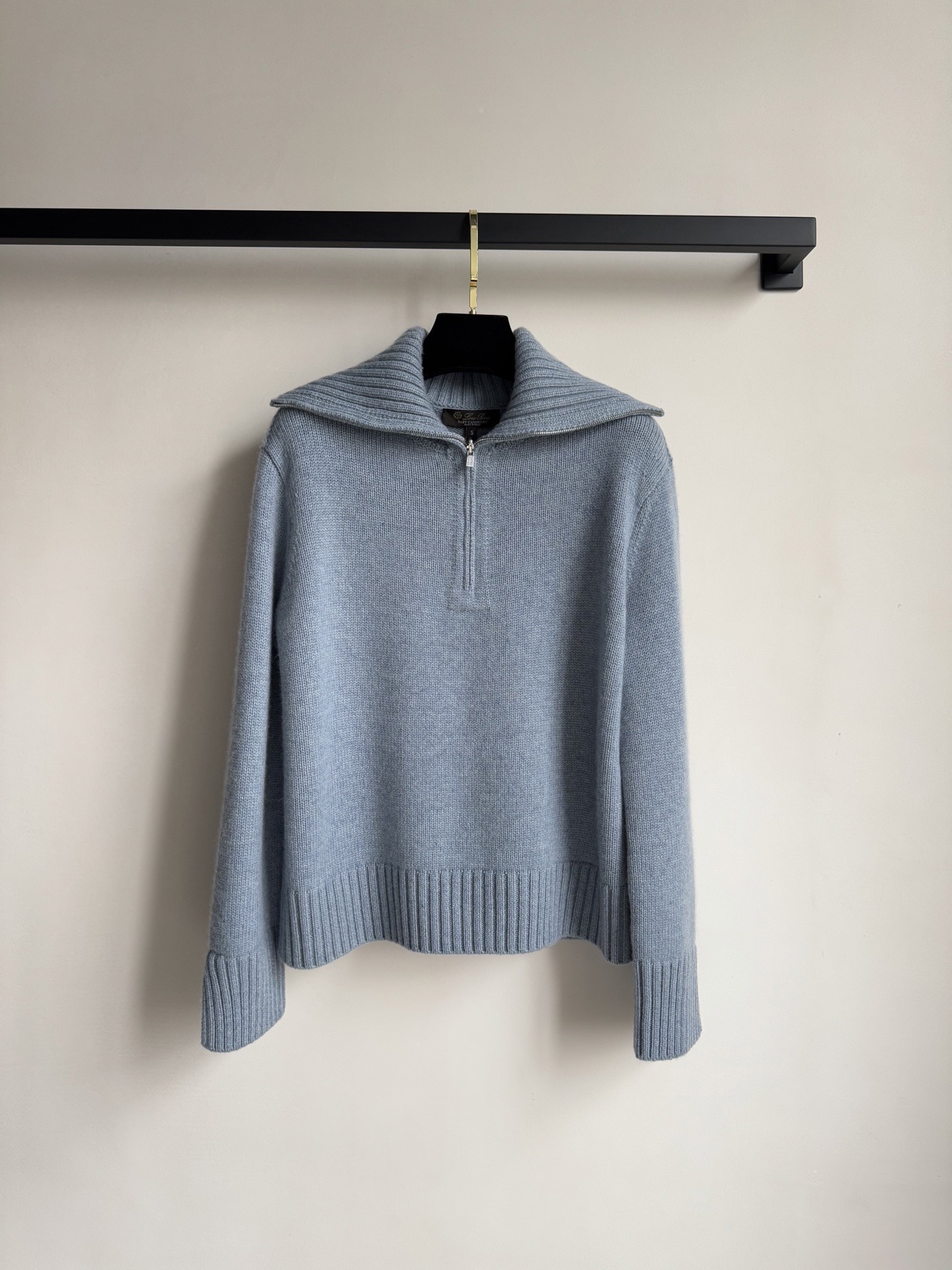 로*피아나 신상 캐시미어 스웨터