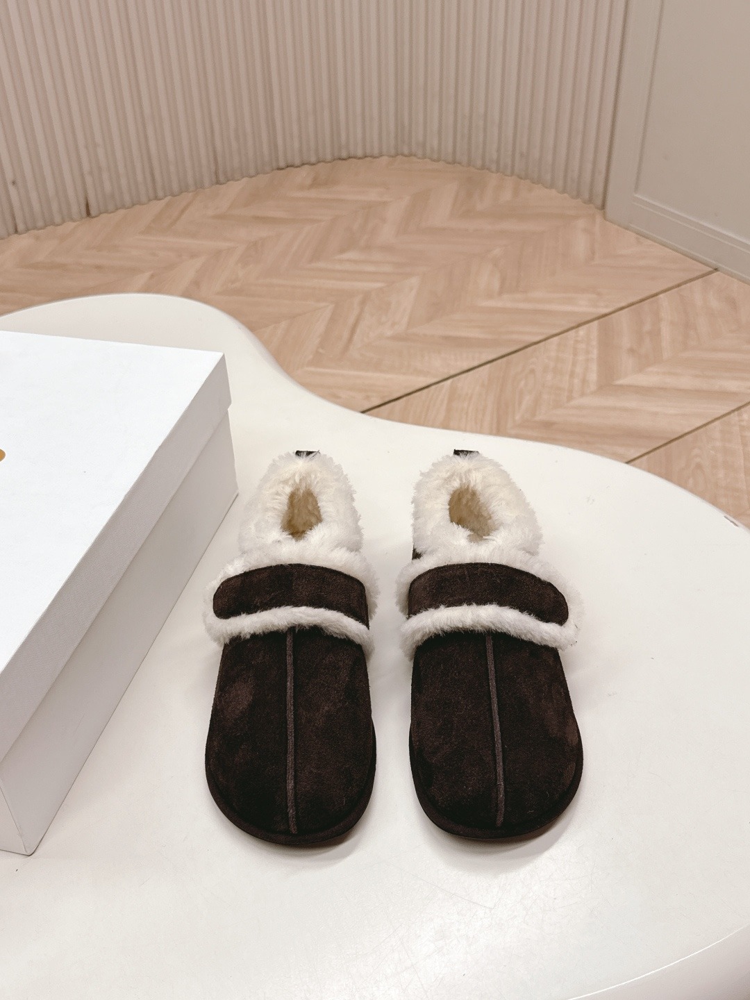 더*우 신상 양털 스니커즈