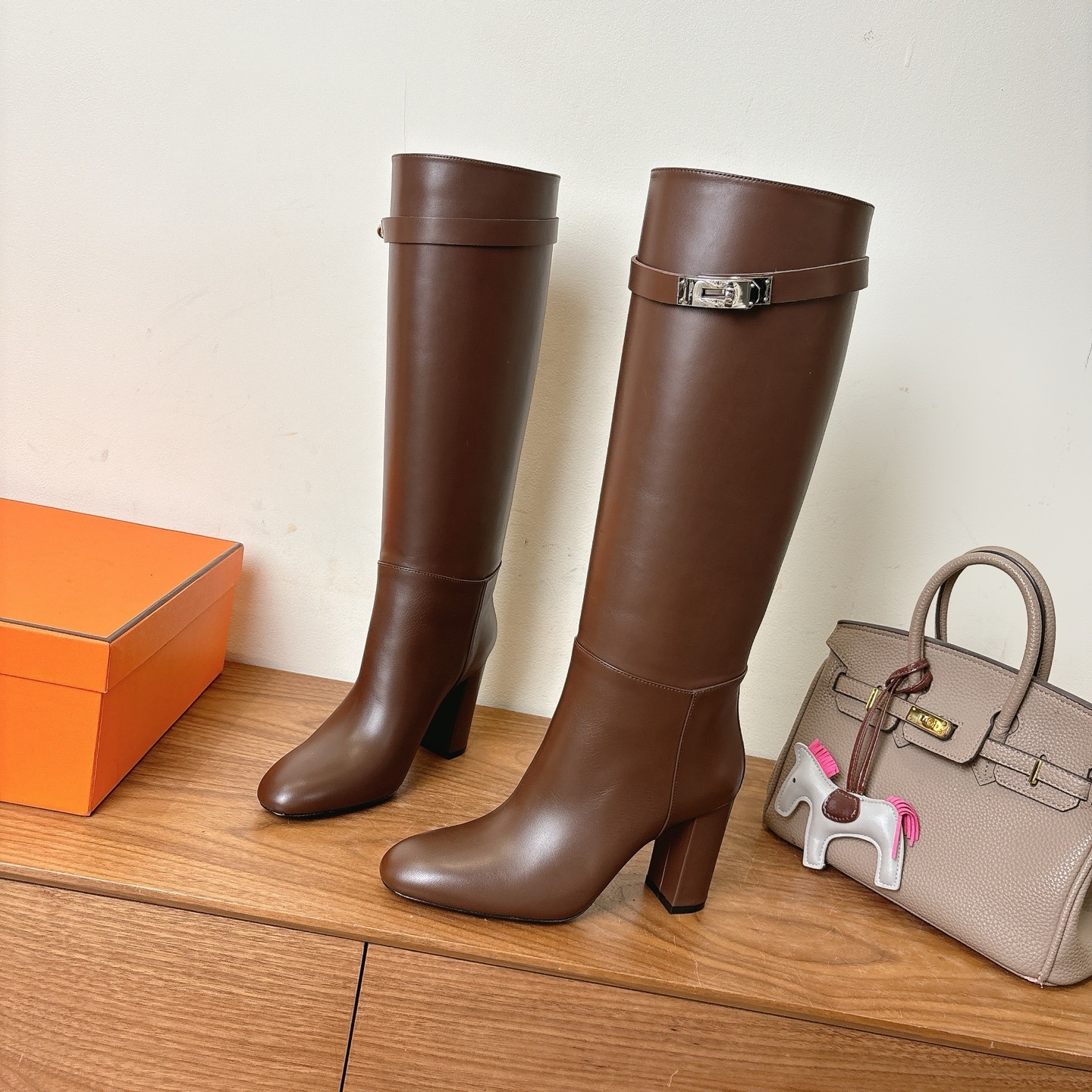 에*메스 신상 앵클부츠