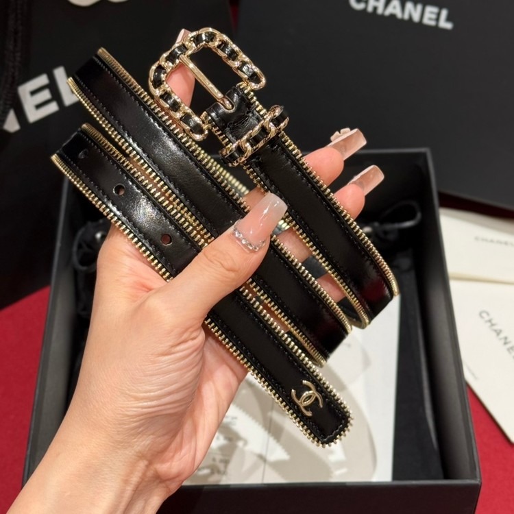 샤넬 2025 체인 & 지퍼라인 레더 벨트