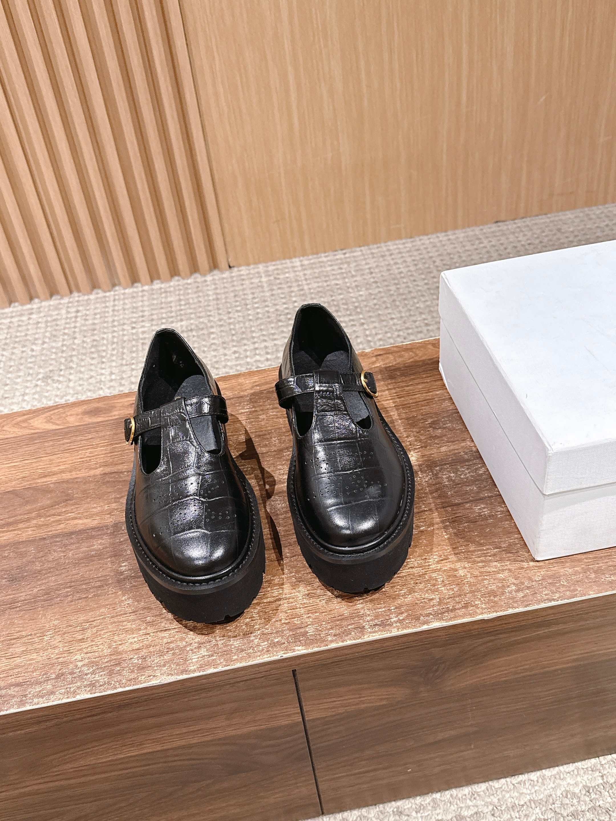 셀*느 클래식 뮬러 메리제인 로퍼