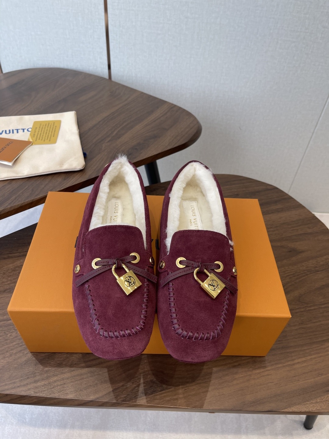 루*비통 25ss 플랫 로퍼