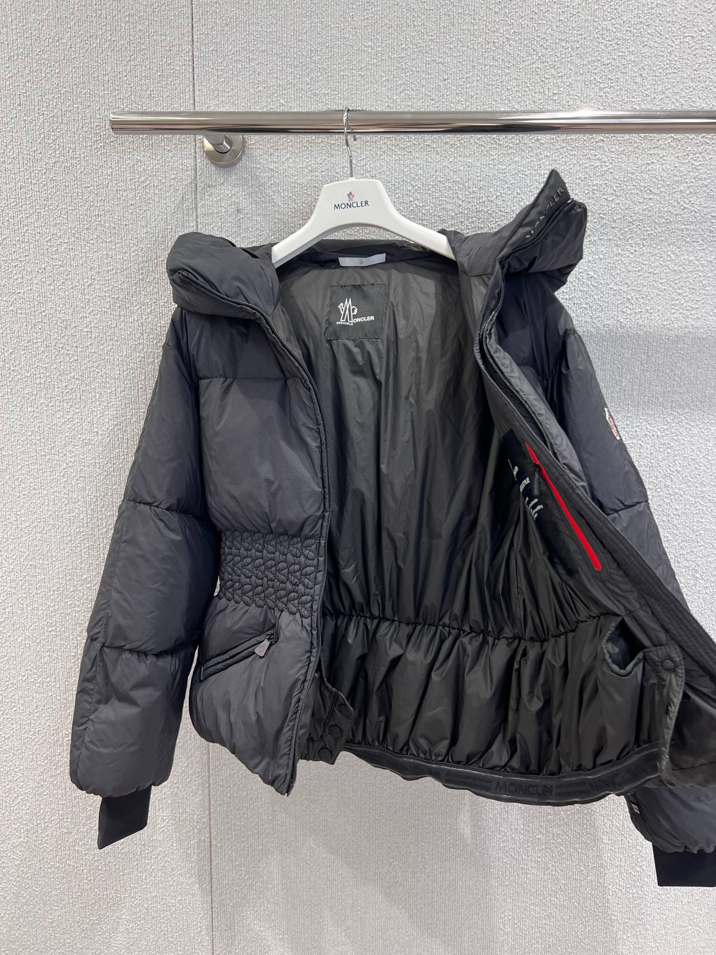 몽*레어 25FW 신상 셔링 조거 패딩 점퍼