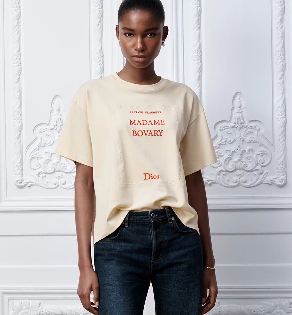 디올 북 커버 오버사이즈 크롭 티셔츠