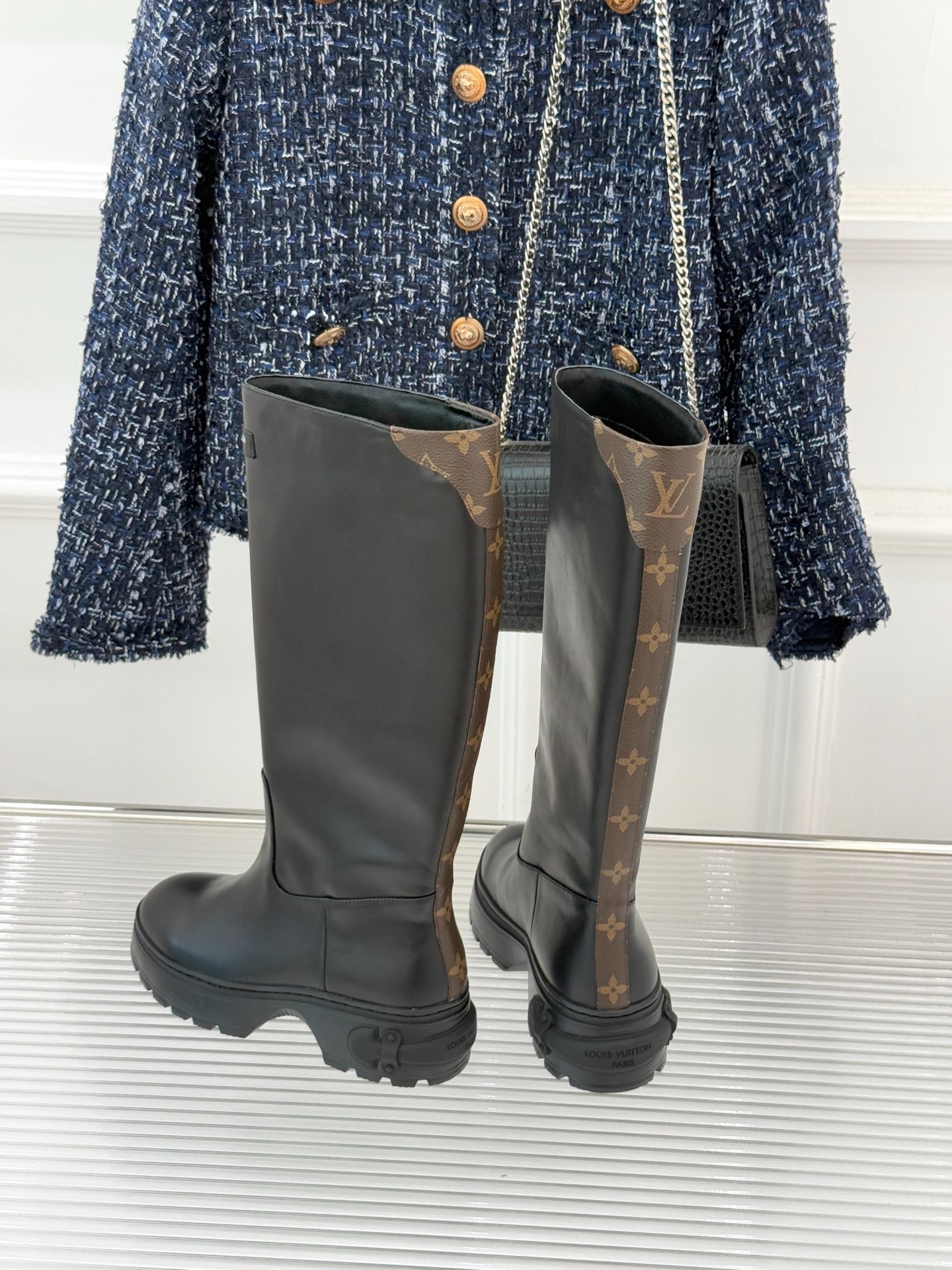 루*비통 25WF 신상 올오버 통굽부츠