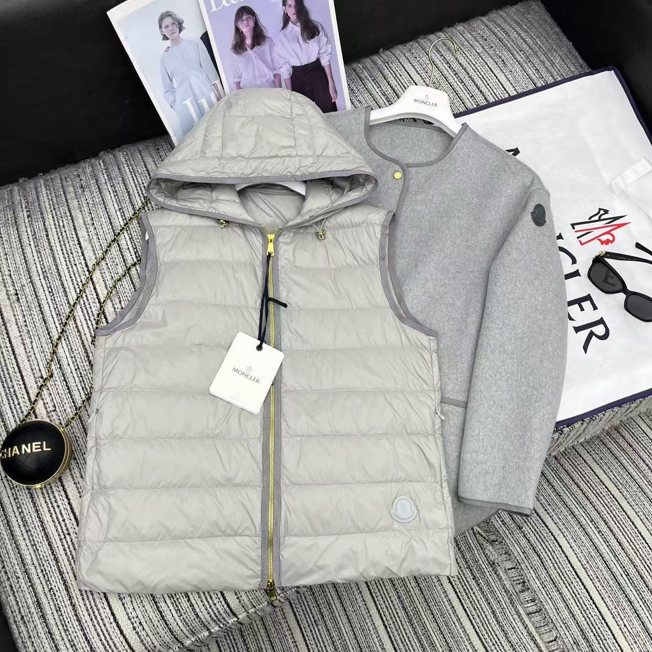 몽*레르 신상 리버시블 모직코트+후드다운 베스트