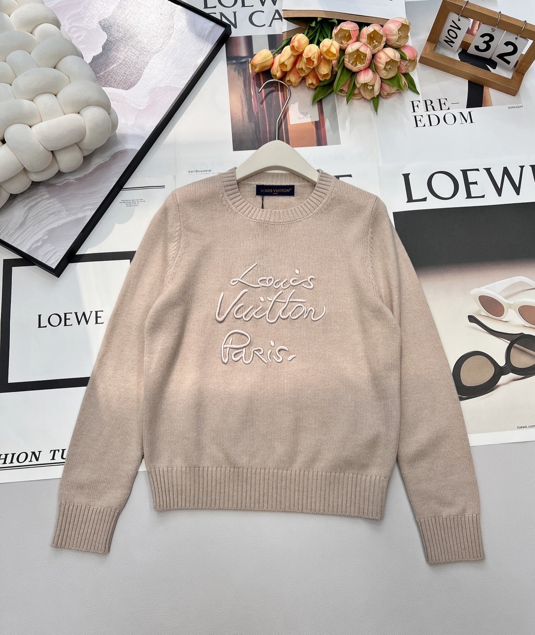 루*비통 25FW 양모 니트 라운드넥