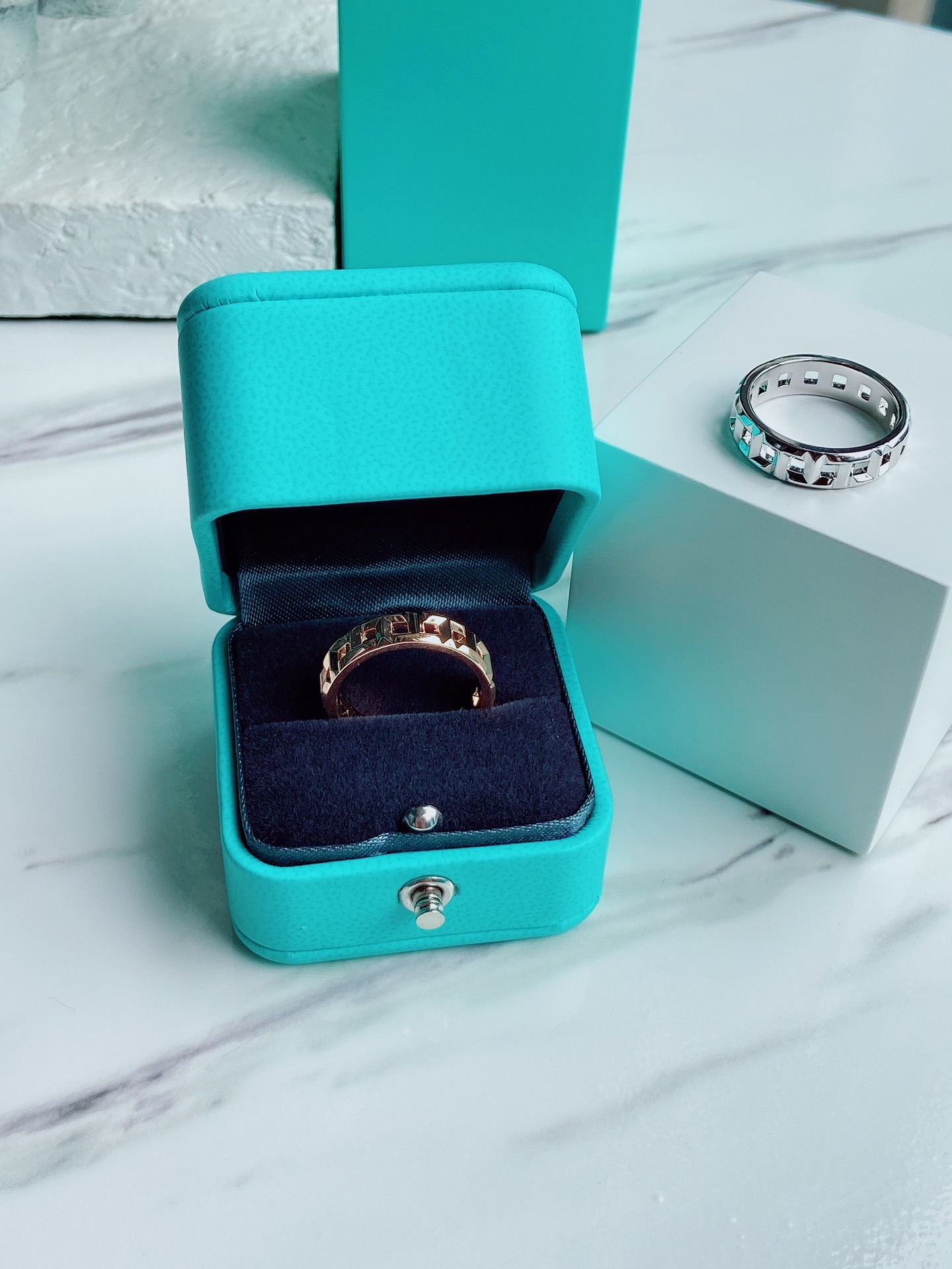 티*니 트루 와이드링