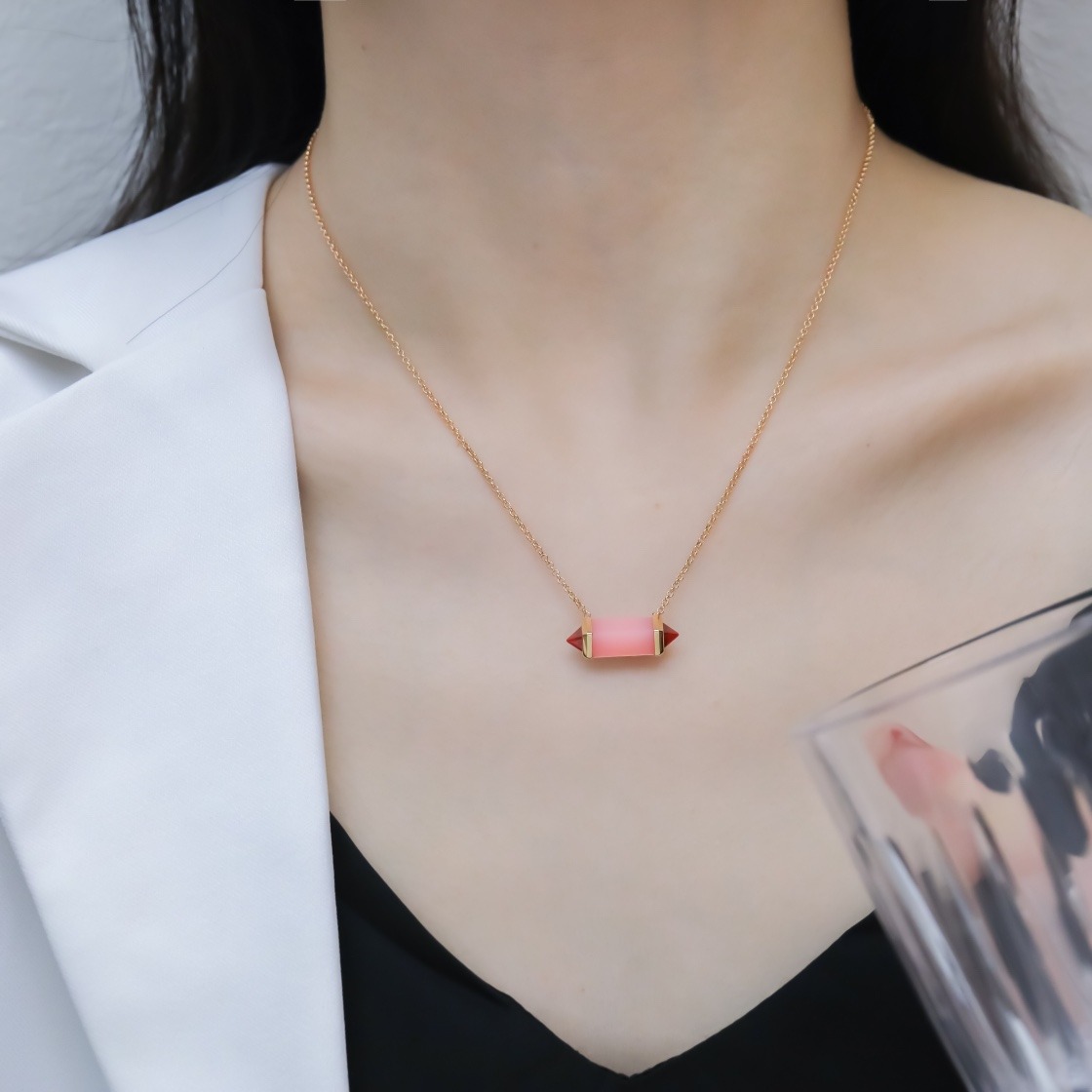 까*띠에 레 베를랭고 드 네크리스