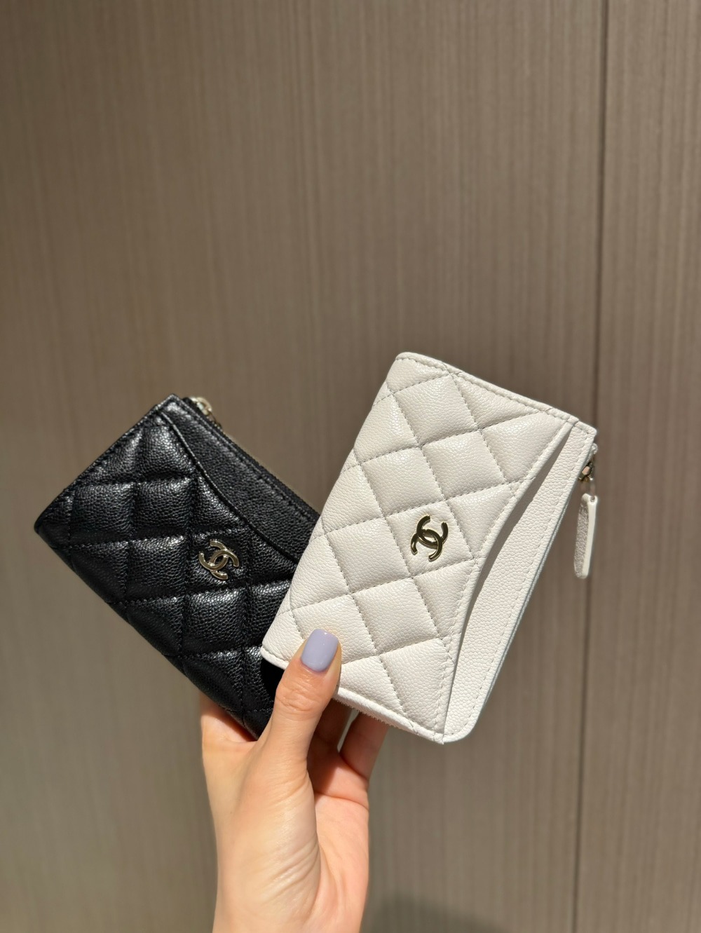 샤* CC로고 캐비어 지퍼 카드 지갑 AP3179