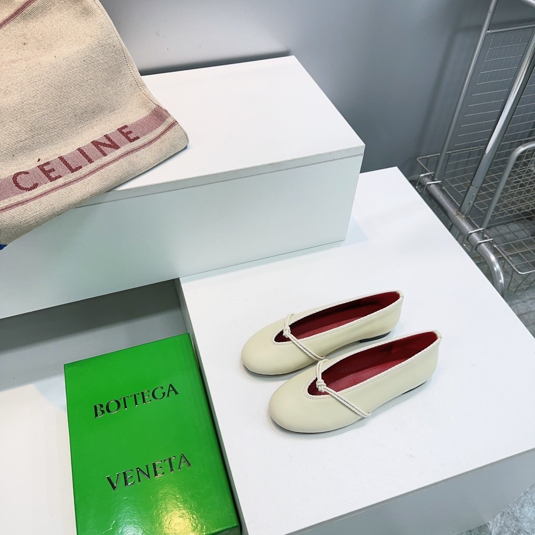 보*가베네타 26 신상 플랫 메리제인 단화