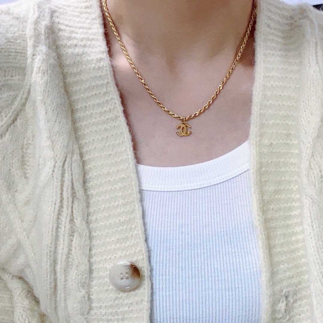 샤* 최신 목걸이