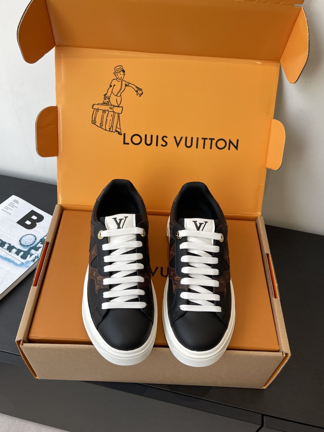 루*비통 캐주얼 스니커즈