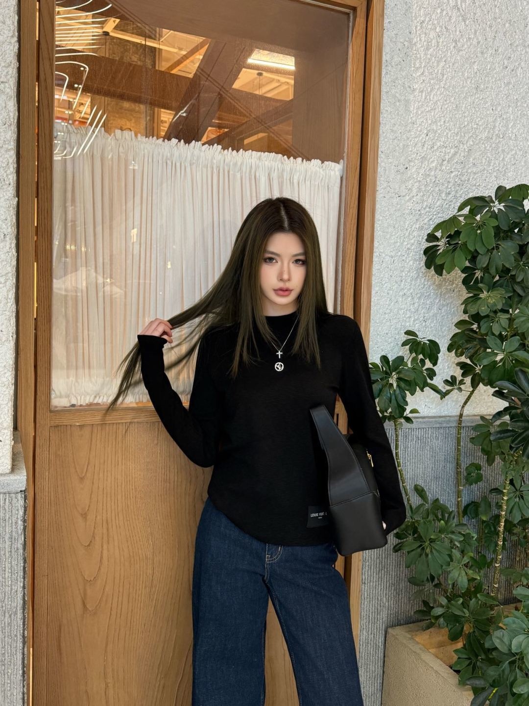 루*비통 25 신상 라운드 메탈 긴팔 상의