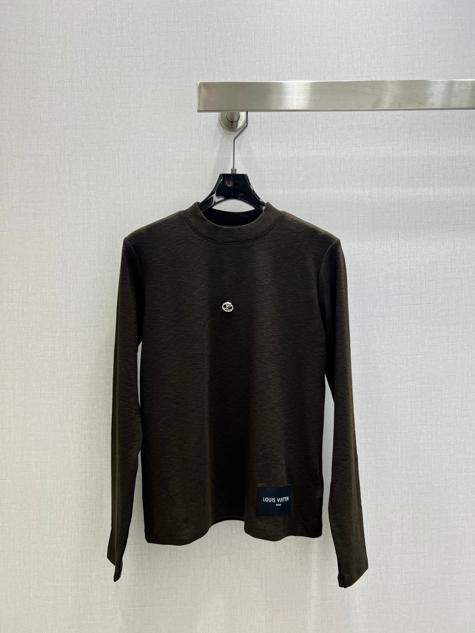 루*비통 25 신상 라운드 메탈 긴팔 상의