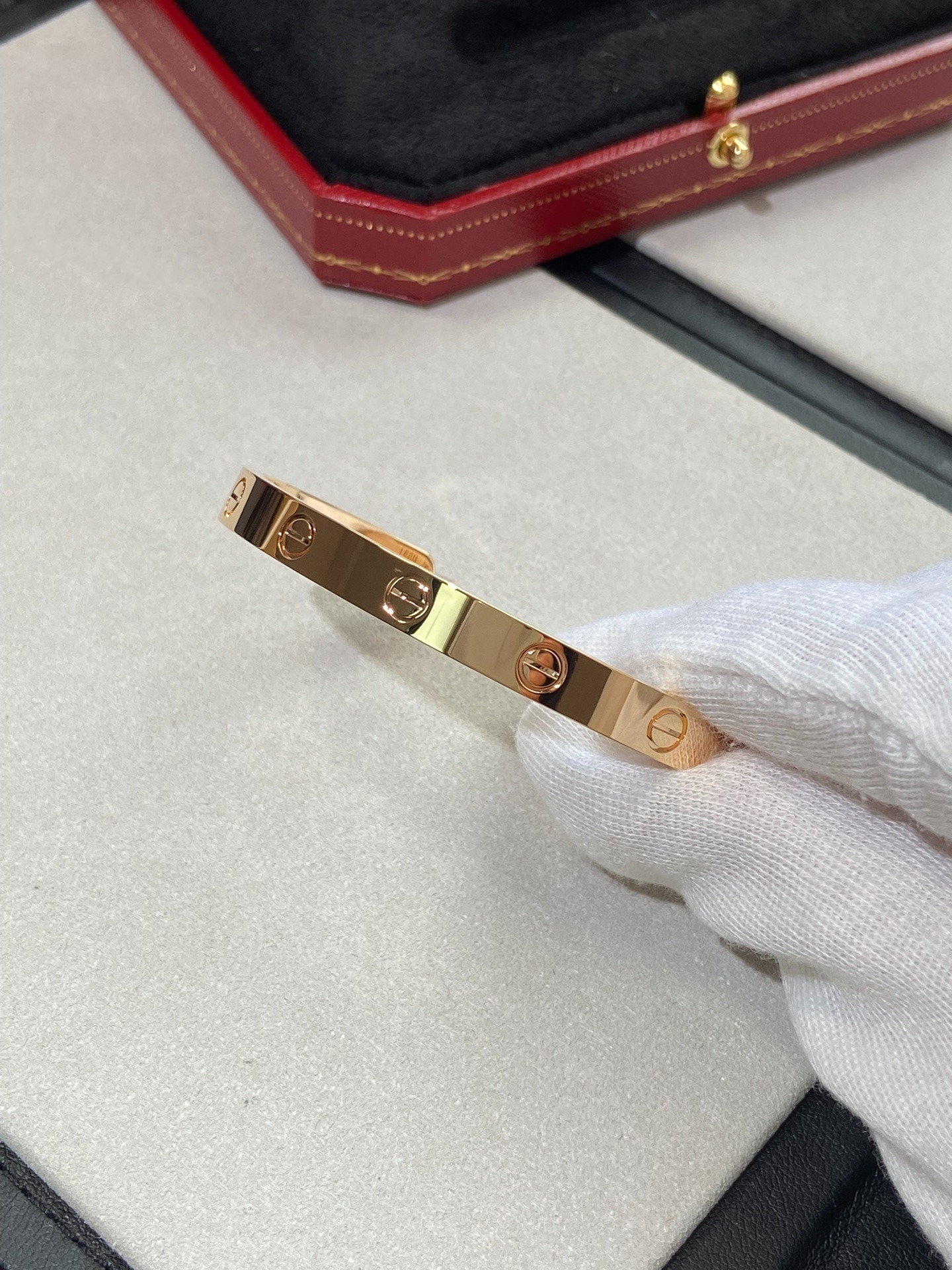 까*띠에 러브 반달 뱅글