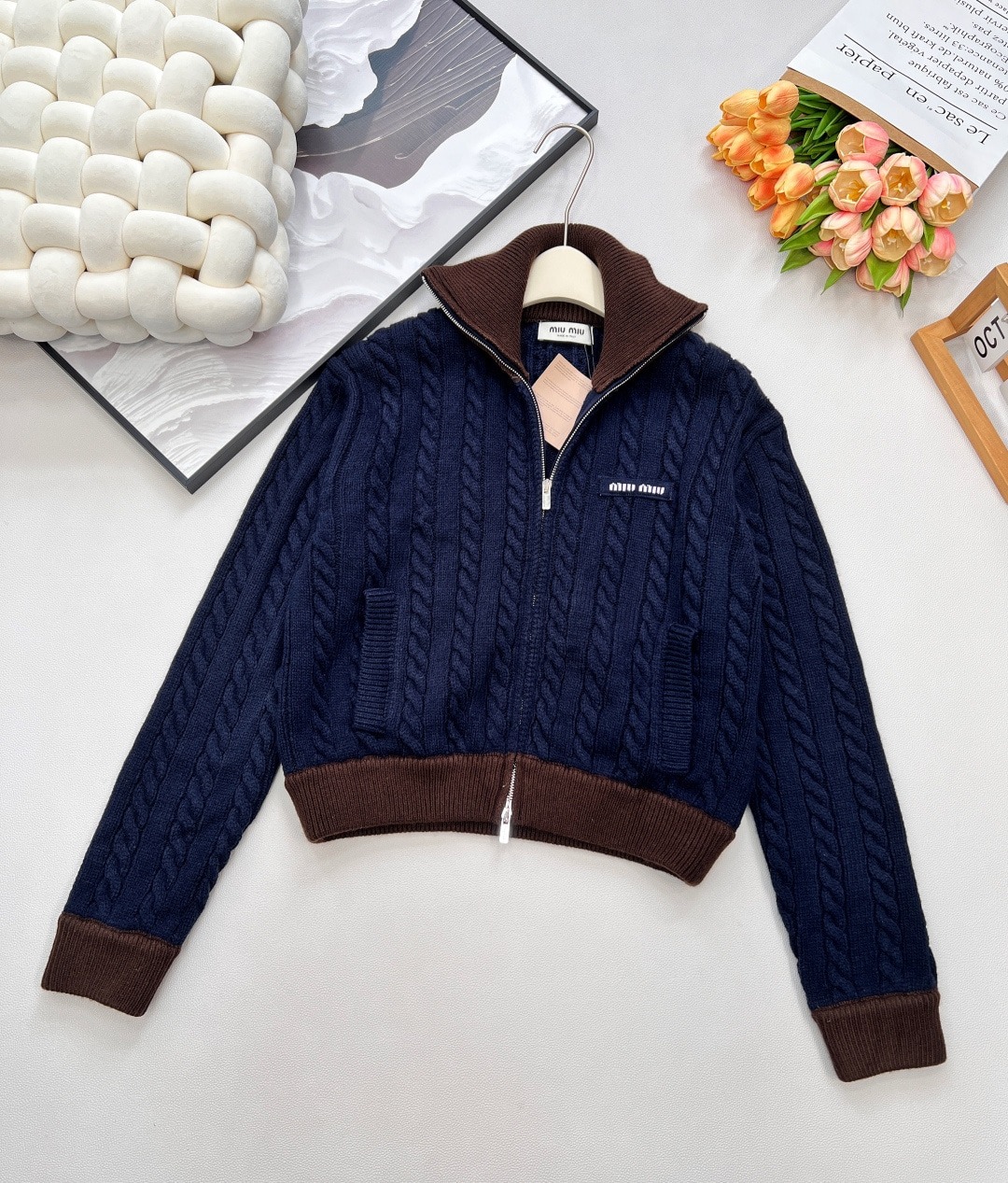 미*미* 뉴 야구 꽈배기 니트 코트