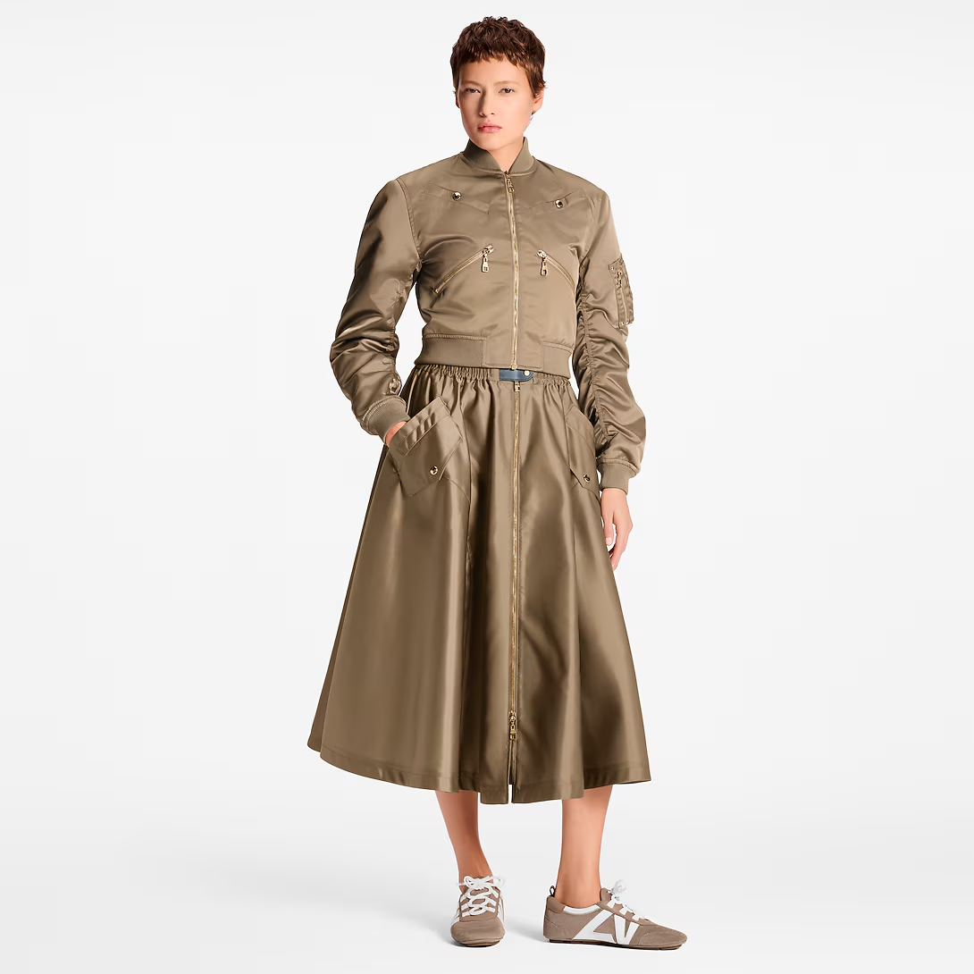 루이비통 크롭드 루슈드 슬리브 밤버 재킷