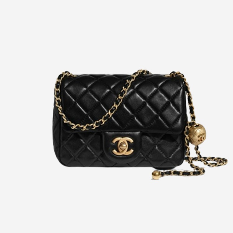 샤넬 쁘띠삭 플랩백 골드볼 블랙 골드 