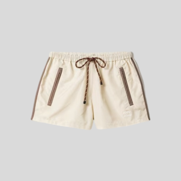 미우미우 테크니컬 소재 쇼츠