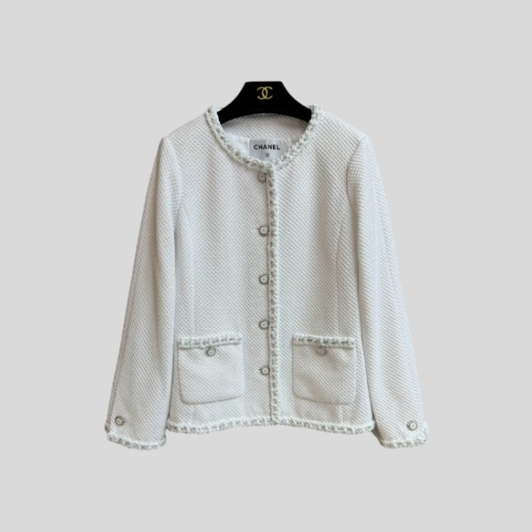 샤넬 화이트 트위드 재킷