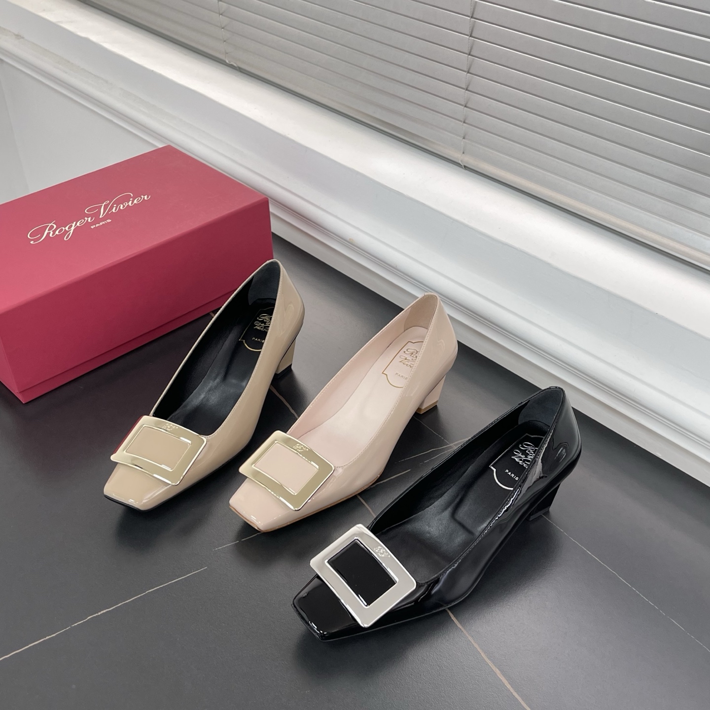 로저비비에 가죽 플랫 슈즈( 4.5cm )