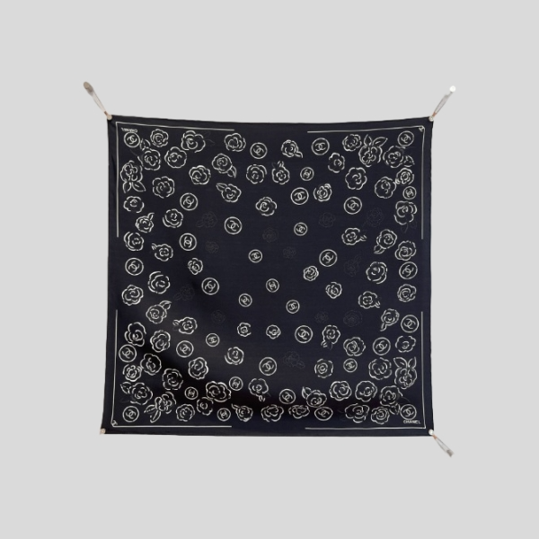 샤넬 까멜리아 스퀘어 스카프